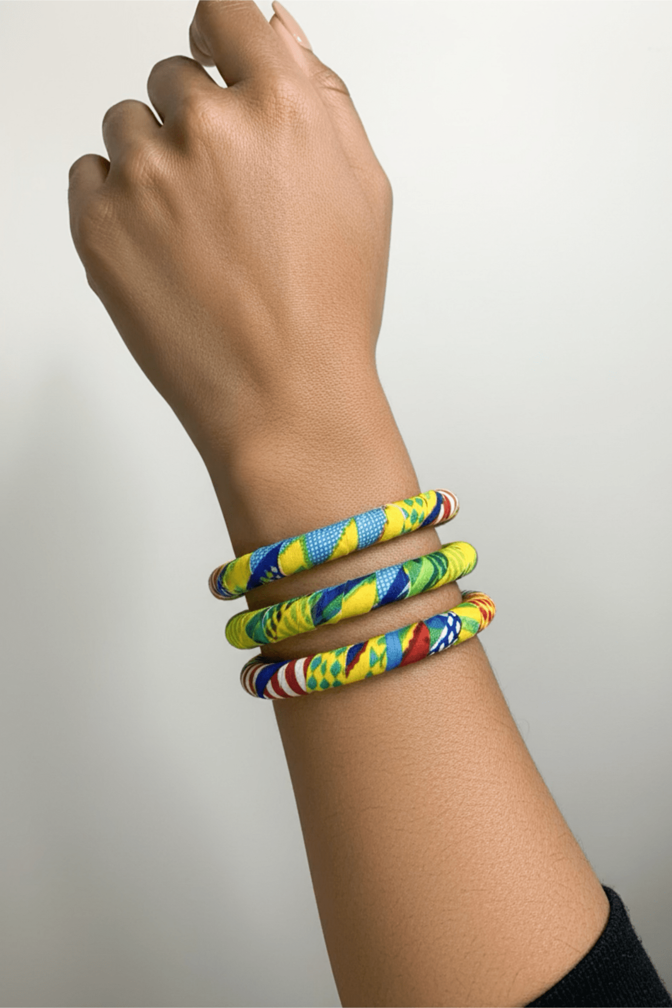 Bracelets Kora faits main – Lot de 3 bracelets en wax jaune, vert et bleu - makomie