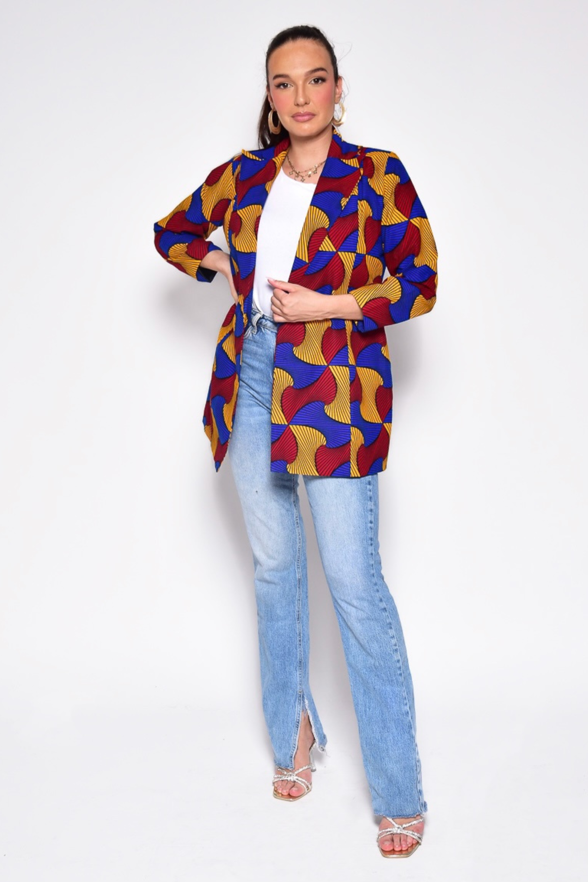 Veste blazer FLORA femme en wax à imprimé africain – profil, confection artisanale