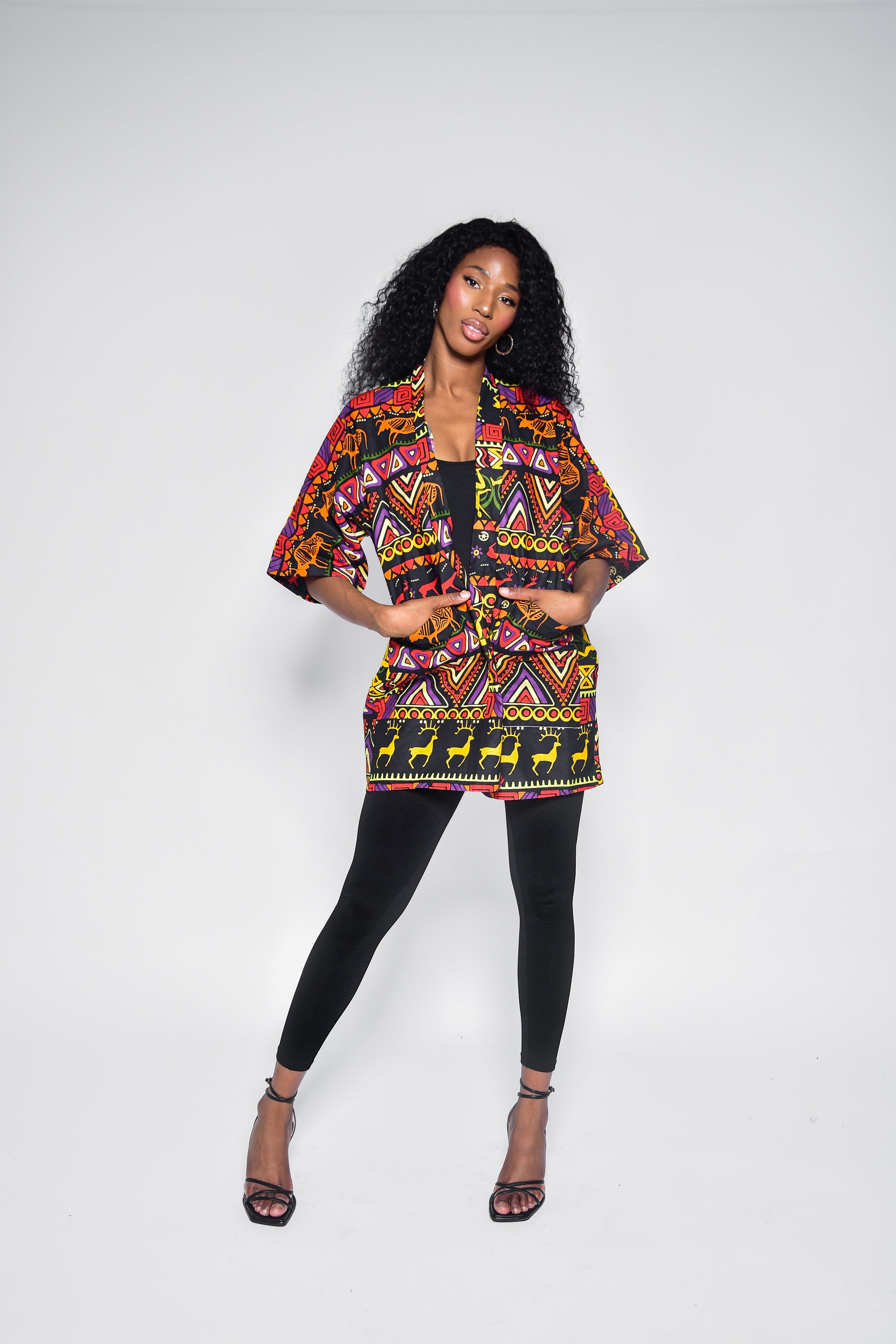 Kimono ALBA en wax imprimé africain – vue de face, confection artisanale Makomie