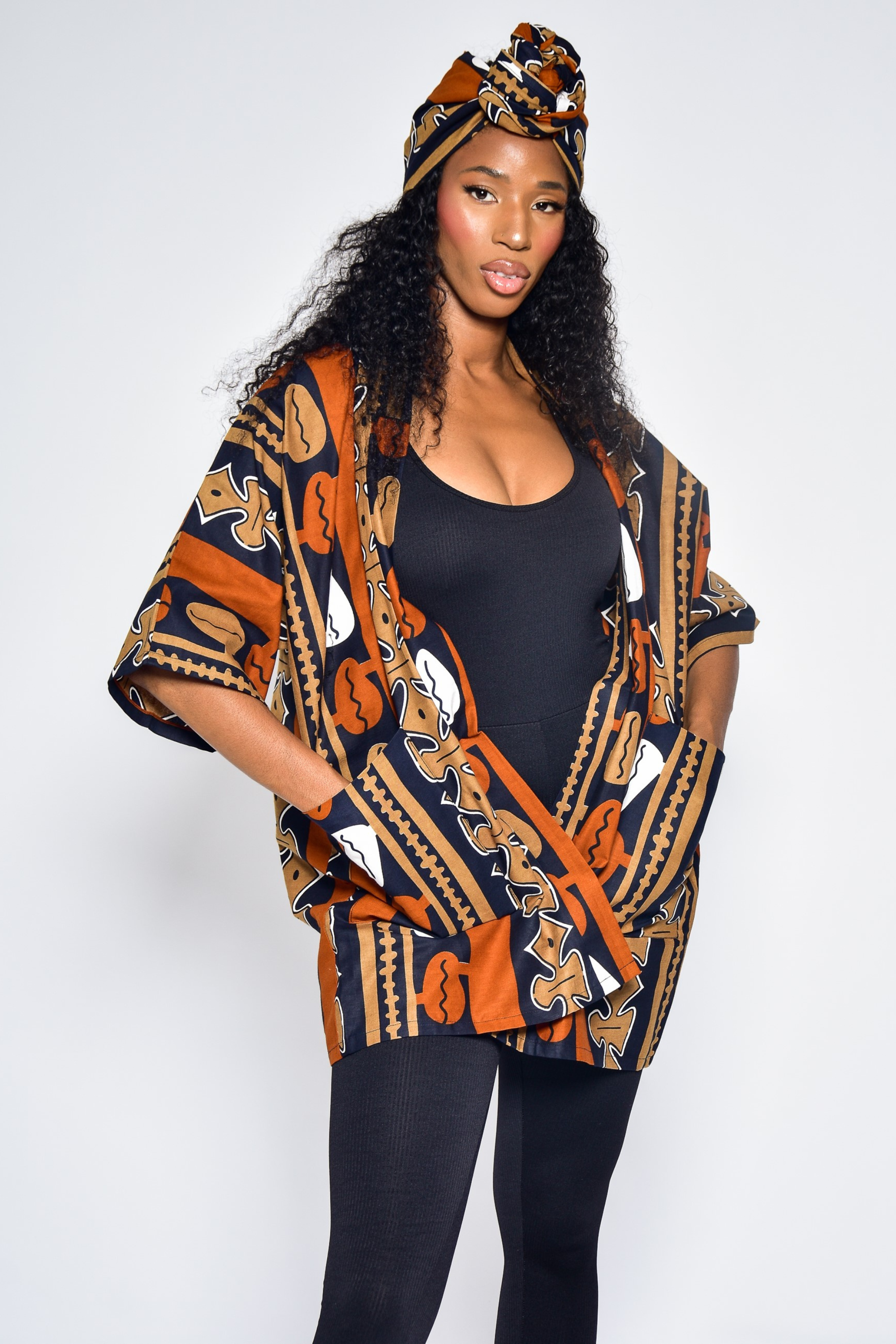 Kimono HELEN en wax imprimé africain – vue de face, confection artisanale Makomie