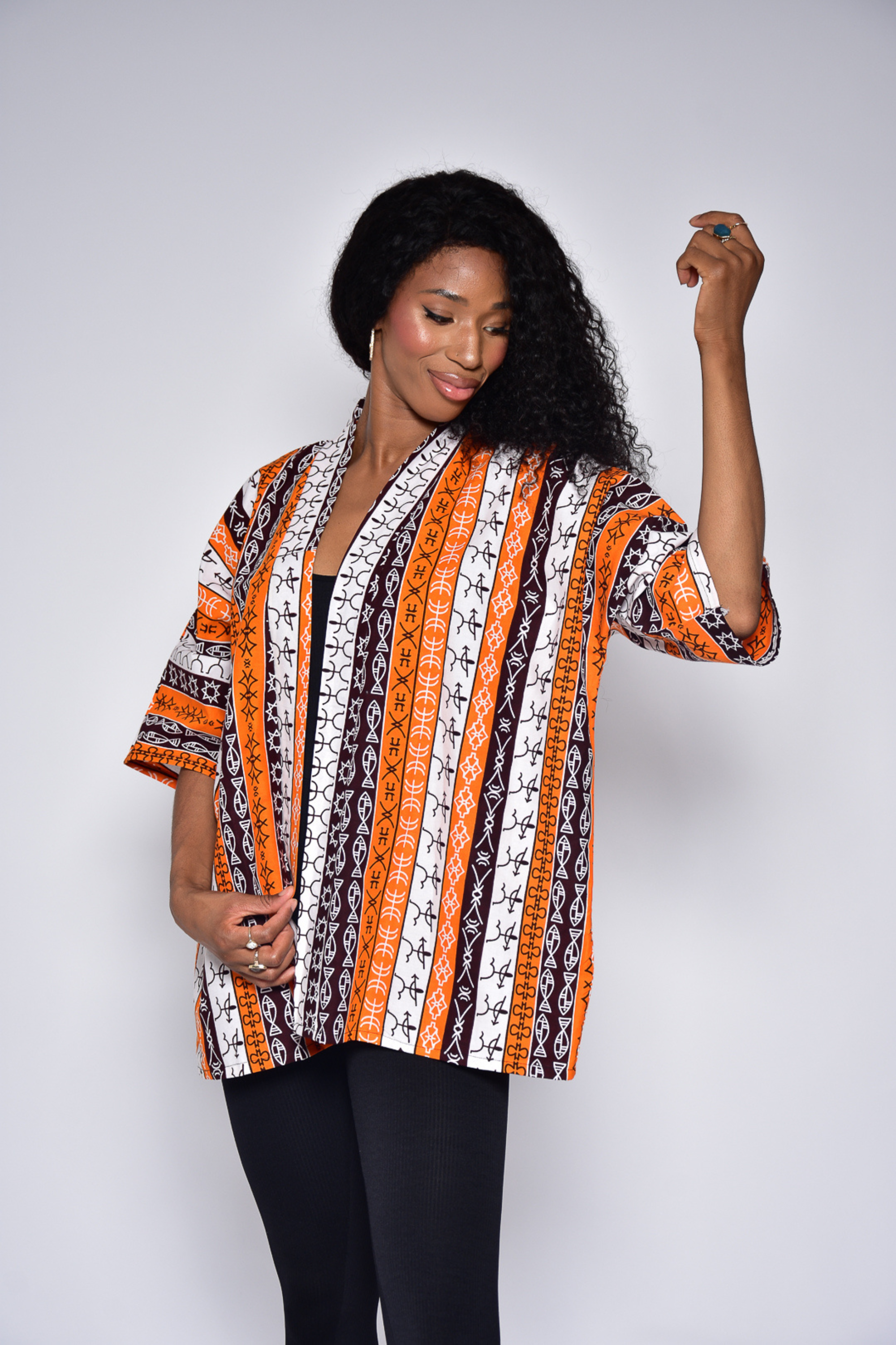 Kimono MIA en wax coloré –détails, veste artisanale Makomie