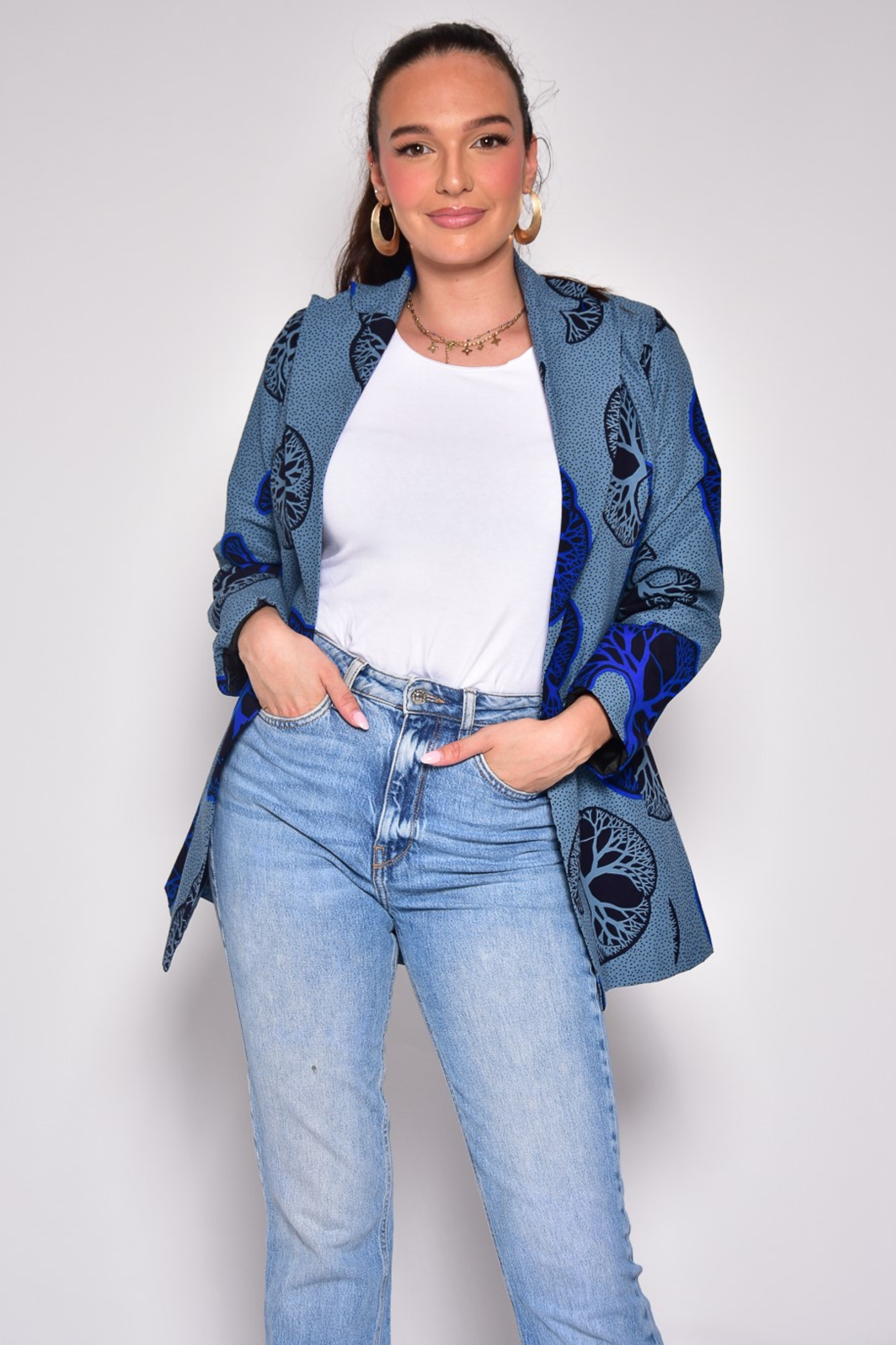 Veste Farah en wax imprimé africain faite main – vue de face, création Makomie