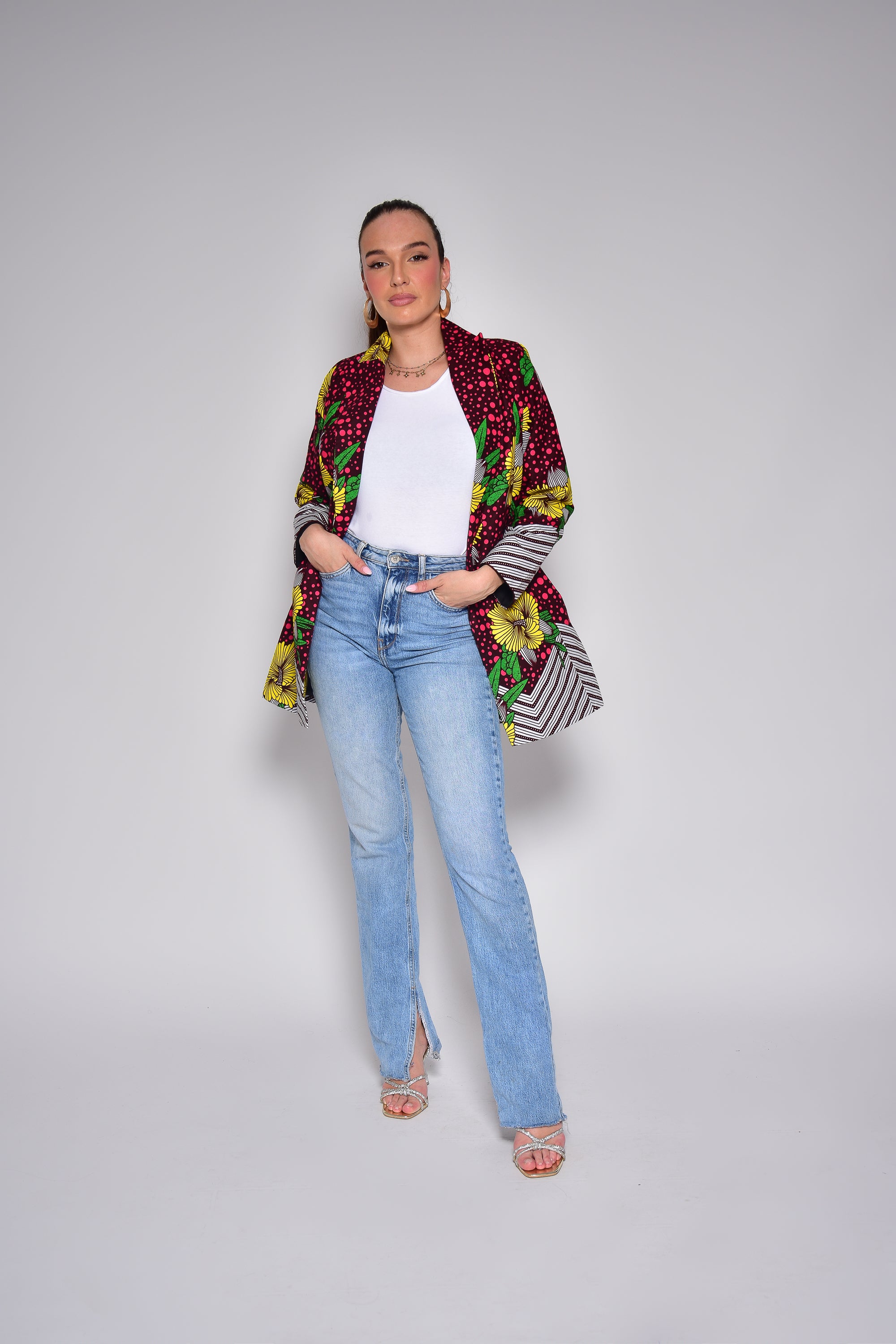 Veste KETIA en wax africain fleuri fait main, blazer artisanal Makomie