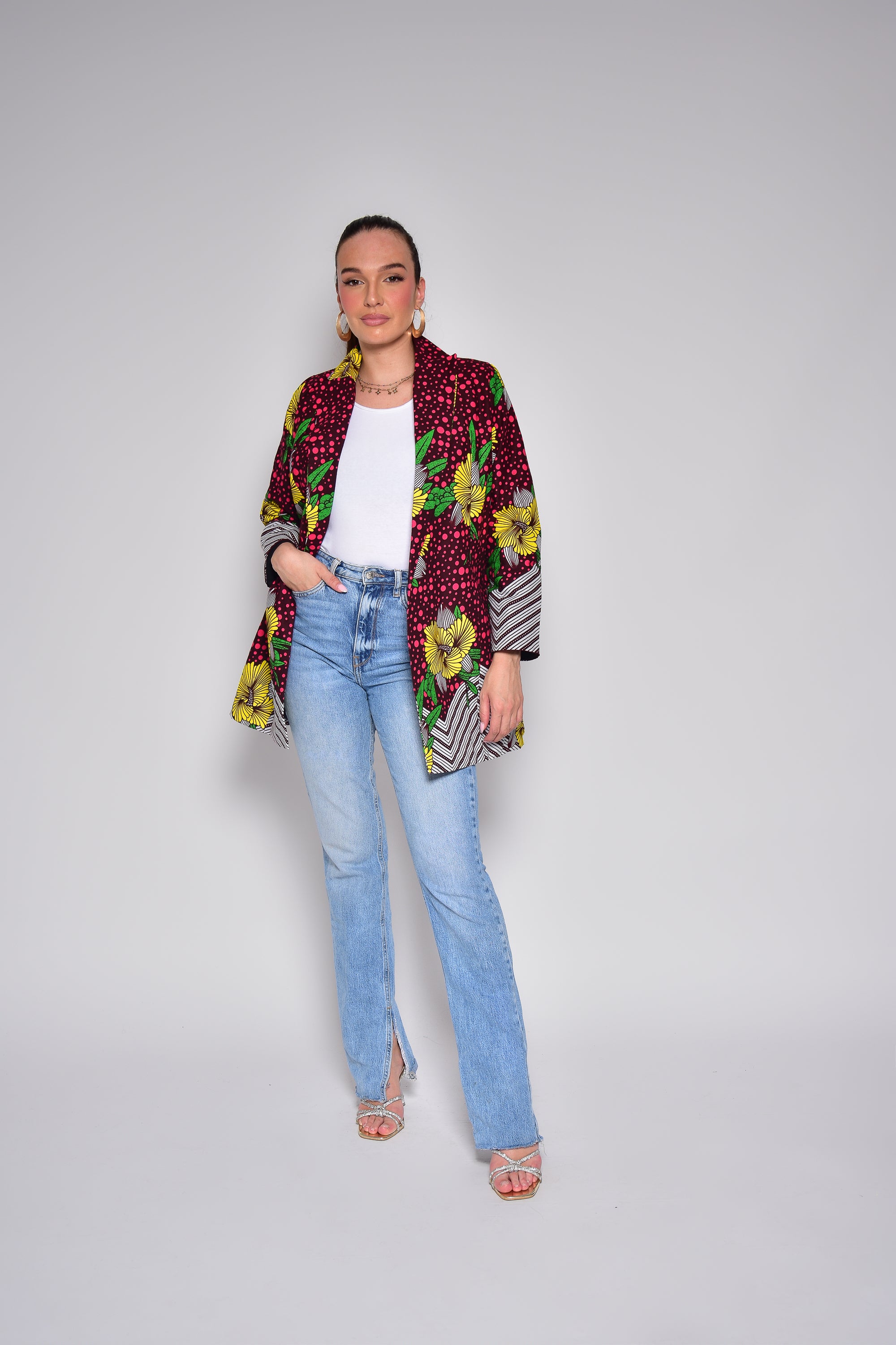 Veste KETIA en wax africain fleuri fait main, blazer artisanal Makomie