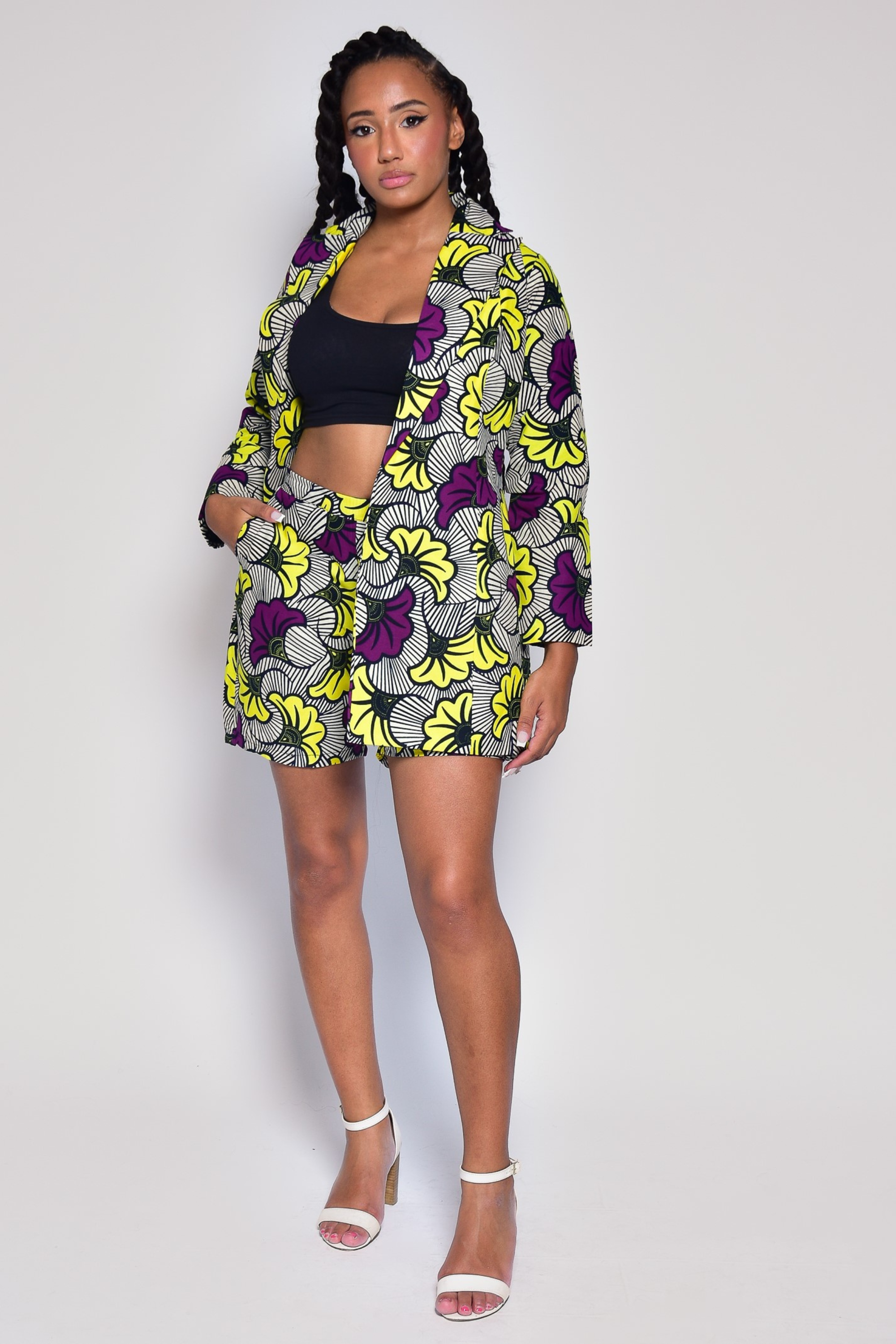 Veste en tissu wax jaune motif fleurs – vêtement africain fait main par Makomie